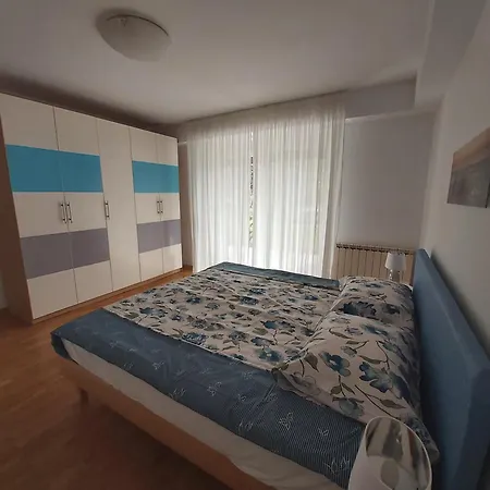 Apartma Azzur Apartment *