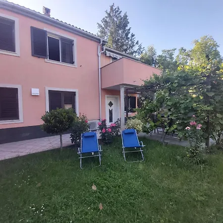 Apartma Azzur *